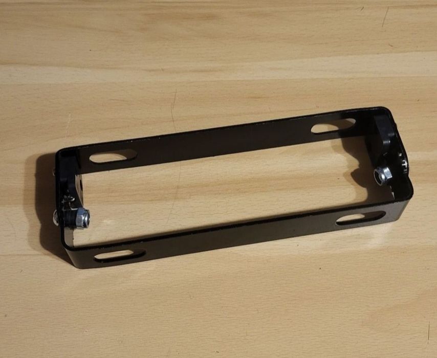 Składane mocowanie tablicy rejestracyjnej