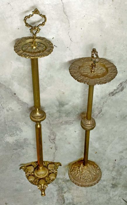 Cinzeiro antigo, em bronze, lote de 2