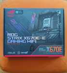 Asus ROG Strix x670E-E -> UWAGA! pudełko, akcesoria, radiatory, itp.