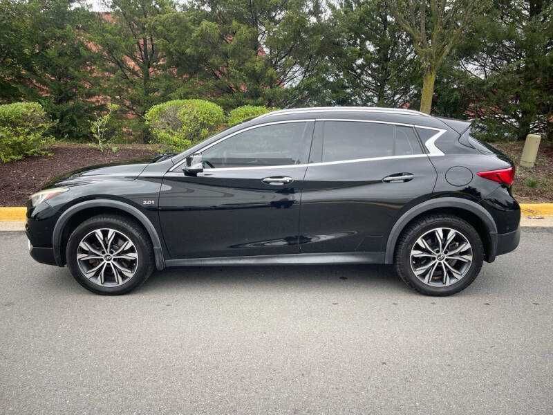 2017 Infiniti QX30