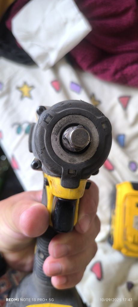 Máquina Dewalt  em perfeito estado de funcionamento