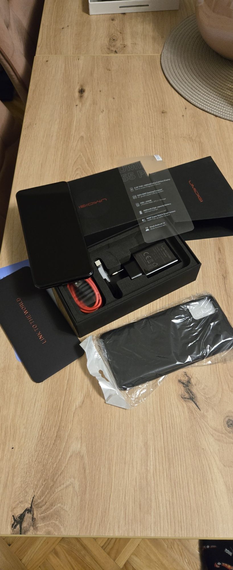 Wytrzymały Smartfon Umidigi S5 pro 48mpx dla wymagających jak nowy