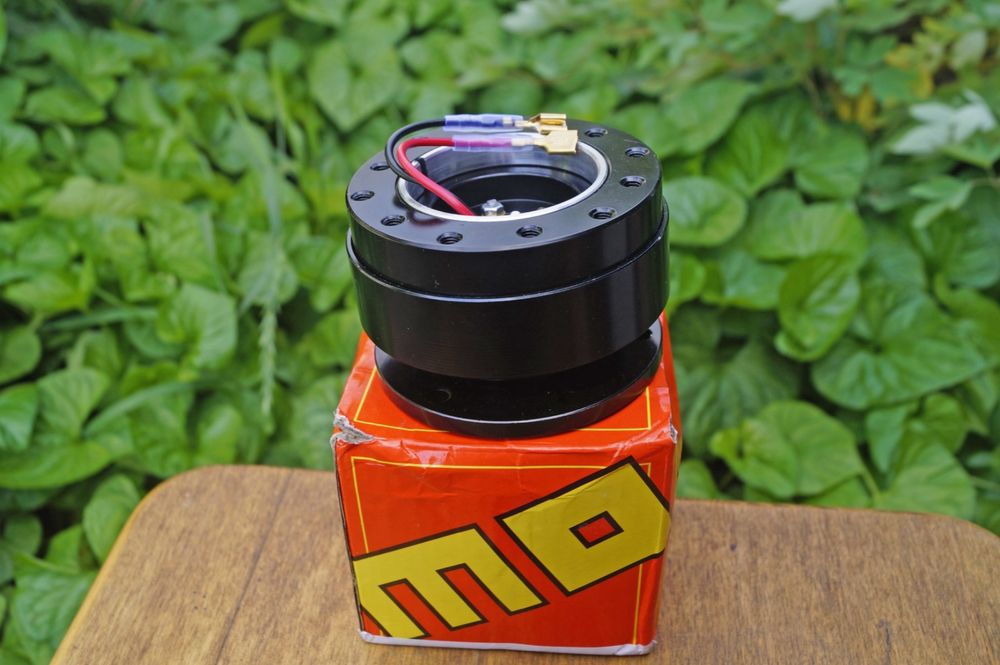 Быстросъём/переходник на спортивный руль