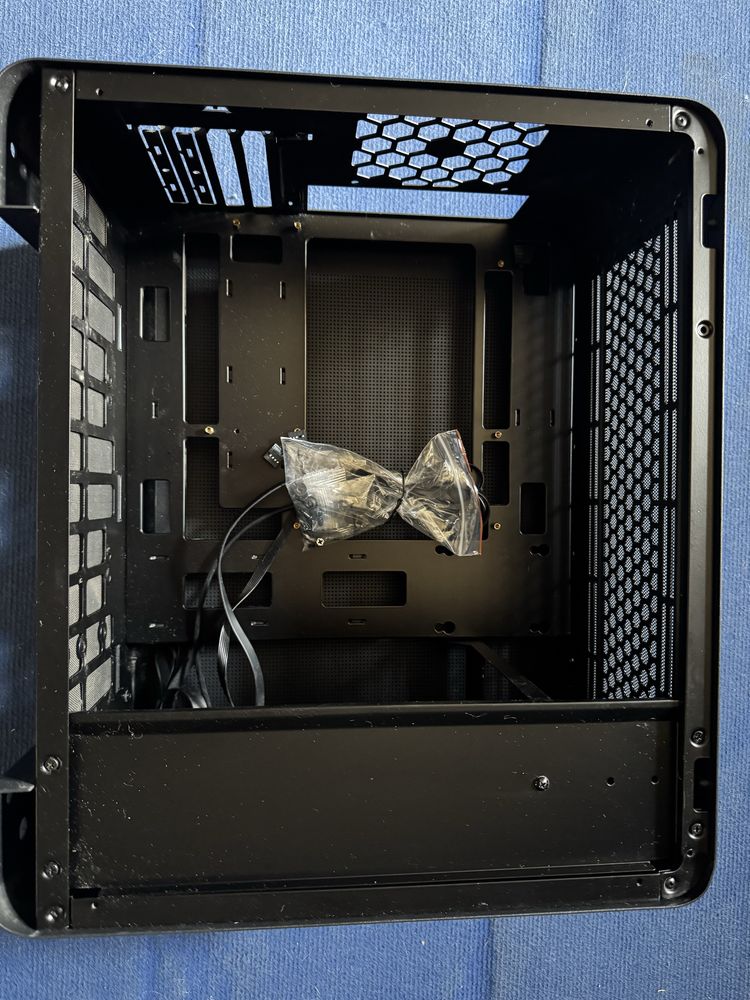 Корпус JONSBO U4 Mini MESH