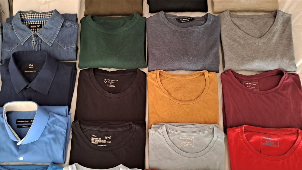 Roupa de homem (32 peças de roupa)