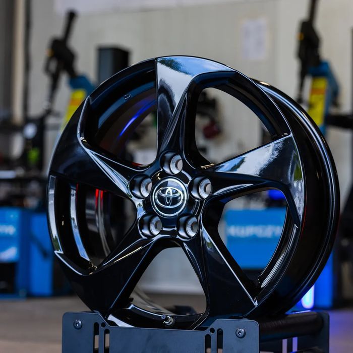 NOWE ORYGINALNE Felgi 17" Toyota Corolla Avensis Auris RAV4 Prius C-HR