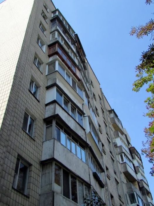 ЗАТИШНА квартира на Деміївській з ГОТОВИМ ремонтом