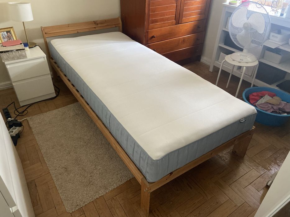 Cama + colchão de solteiro