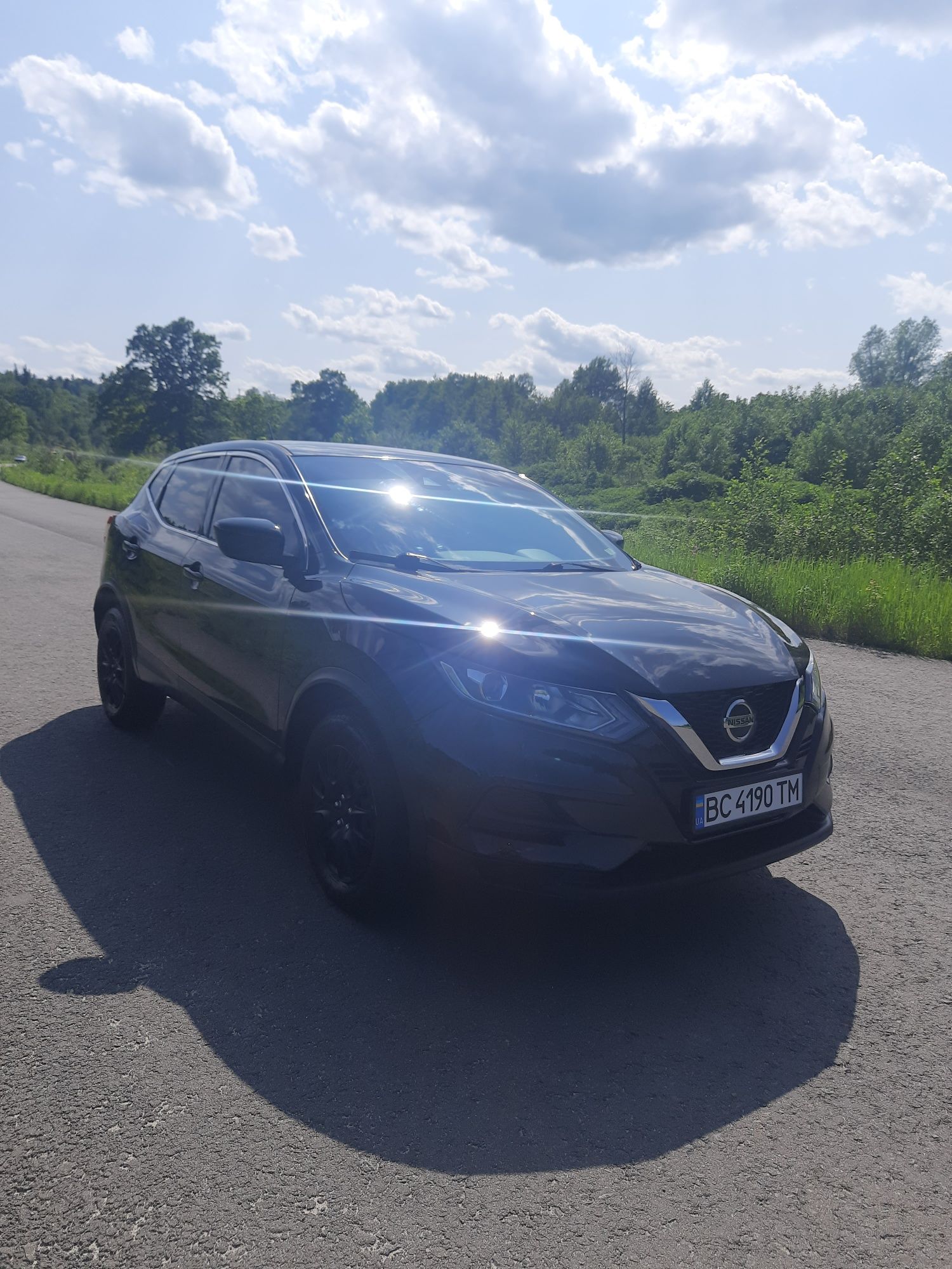 Продам Nissan ROGUE SPORT