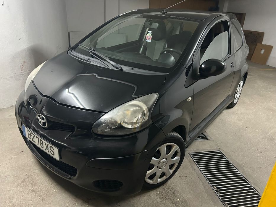 Toyota AYGO Dinâmyc SPORT 152 mil kms