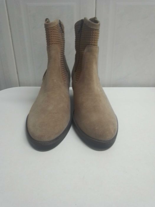 Botins tamanho 39