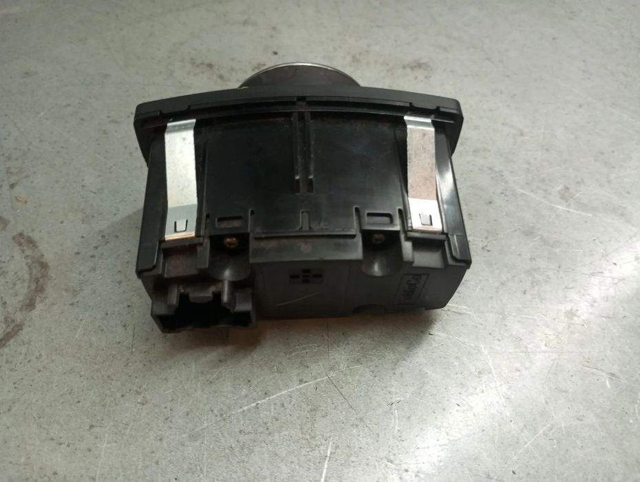 Botão / interruptor de luzes FORD Ka+
