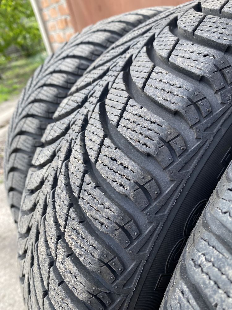 Зимові шини GoodYear UltraGrip Ice+ 195x60x15 2021