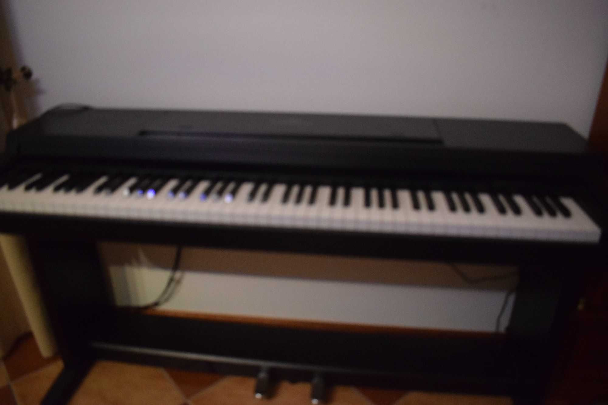 Yamaha Clavinova Clp. 350 Advenced Wave Memory Awm