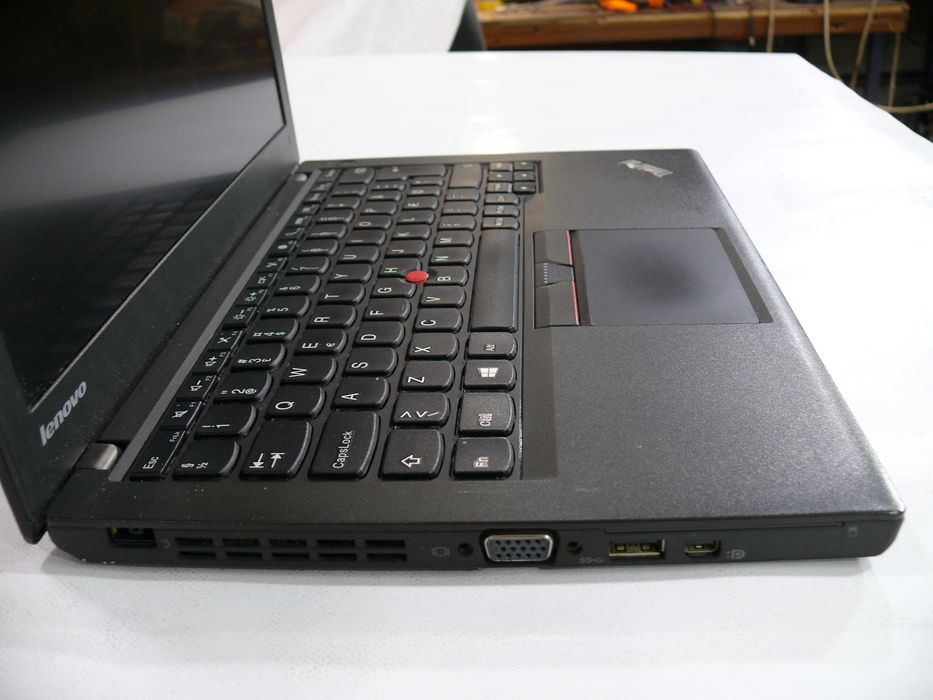 LENOVO X250, dysk SSD 240GB, RAM 8G, proc. 5 gen, dwie baterie.