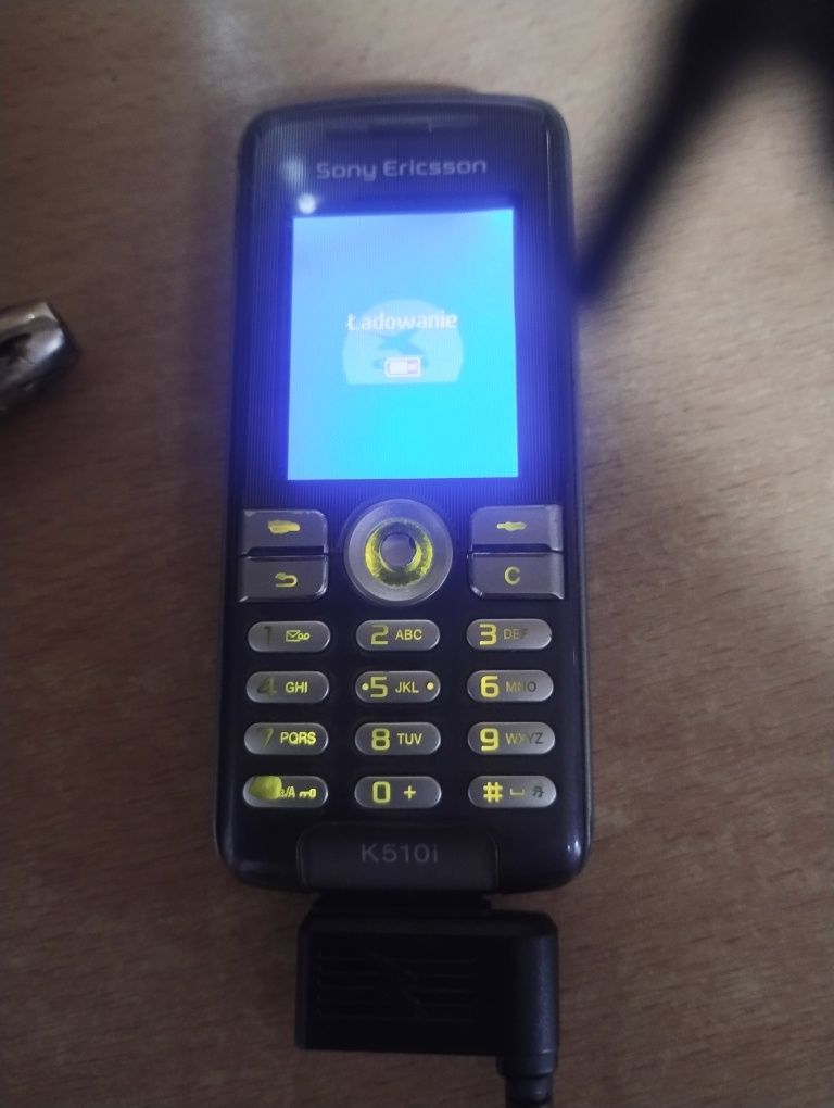 Sony    Ericsson