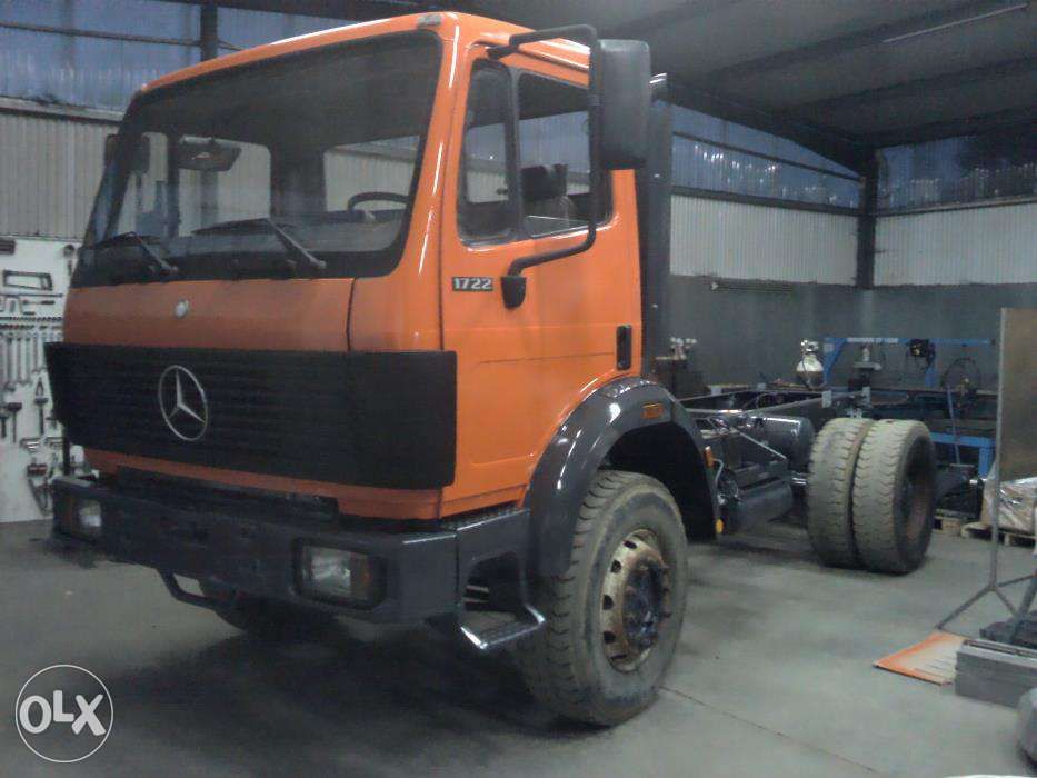 Camião 4x4 Mercedes-Benz