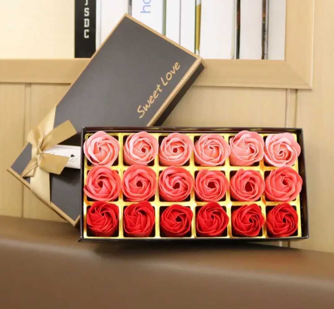 Elegancki zestaw mydełka różane pudełko prezent flower box