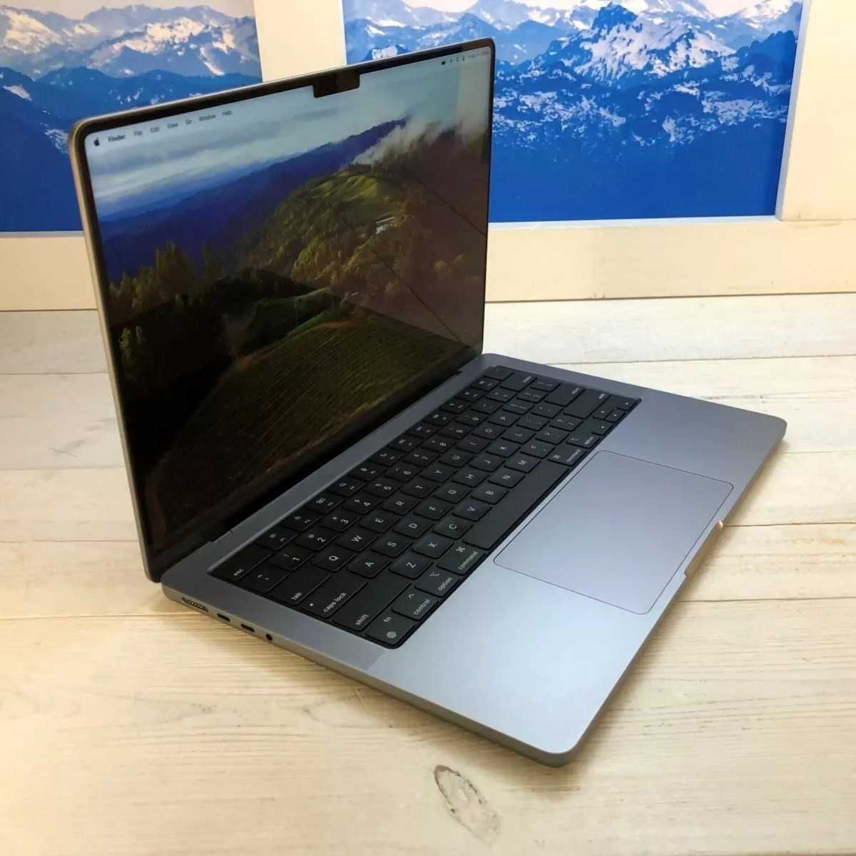 Macbook Pro 14" 2023 M2 Pro 16gb RAM 1tb SSD Space Gray AppleCare