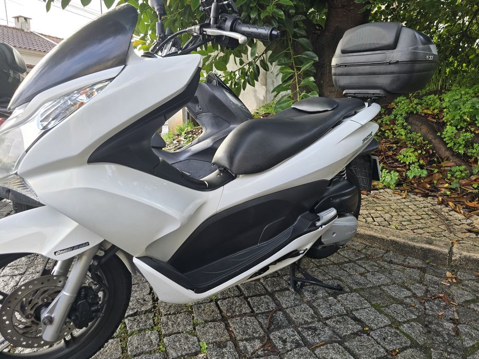 Honda PCX 2010 impecável