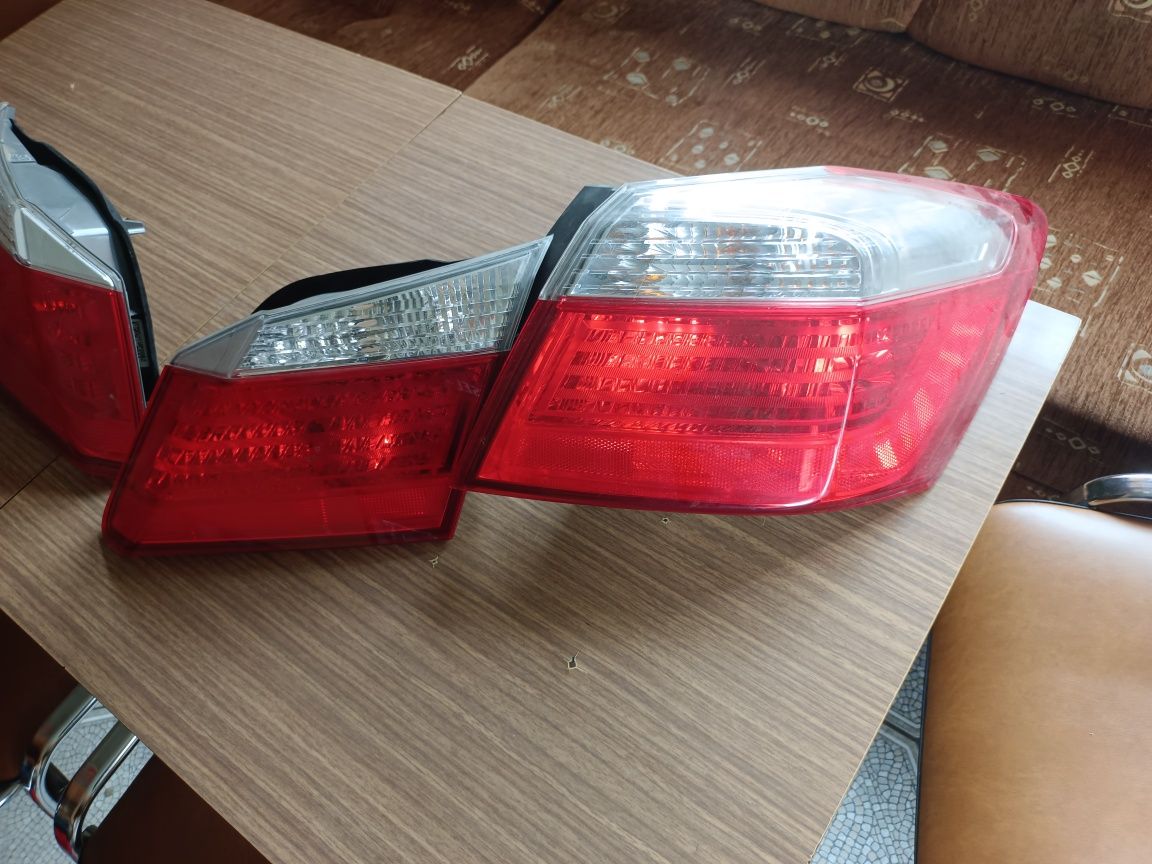 Honda Accord IX Lampa Tył prawa lewa w klapę