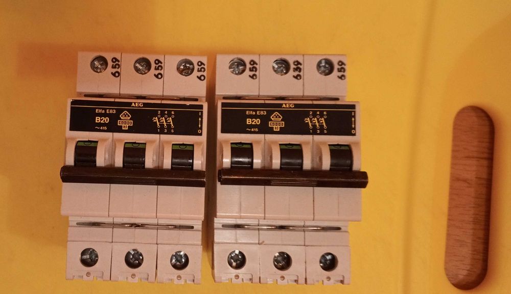 Wyłącznik AEG nadprądowy B20 3F - nie uzywany