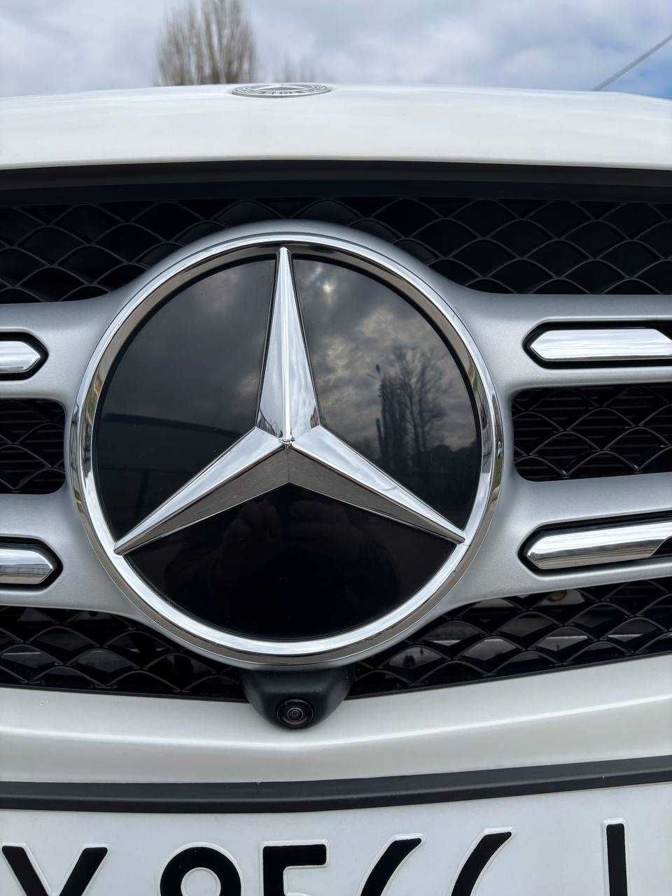 Mercedes-Benz GLC-Class 2021