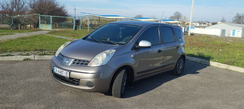Продам автомобіль Nissan Note 2007 року