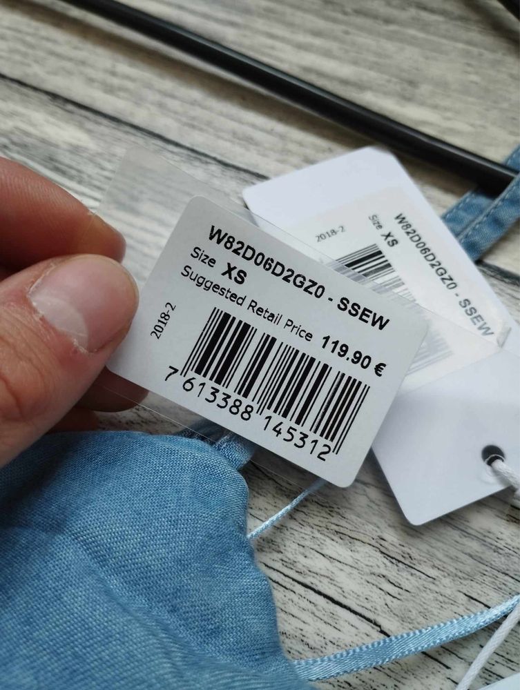 Oryginalny kombinezon Guess - Nowy z metką