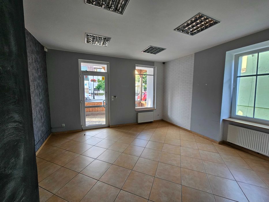 Kudowa-Zdrój , lokal usługowy w centrum Zdroju, przy głównej ulicy !