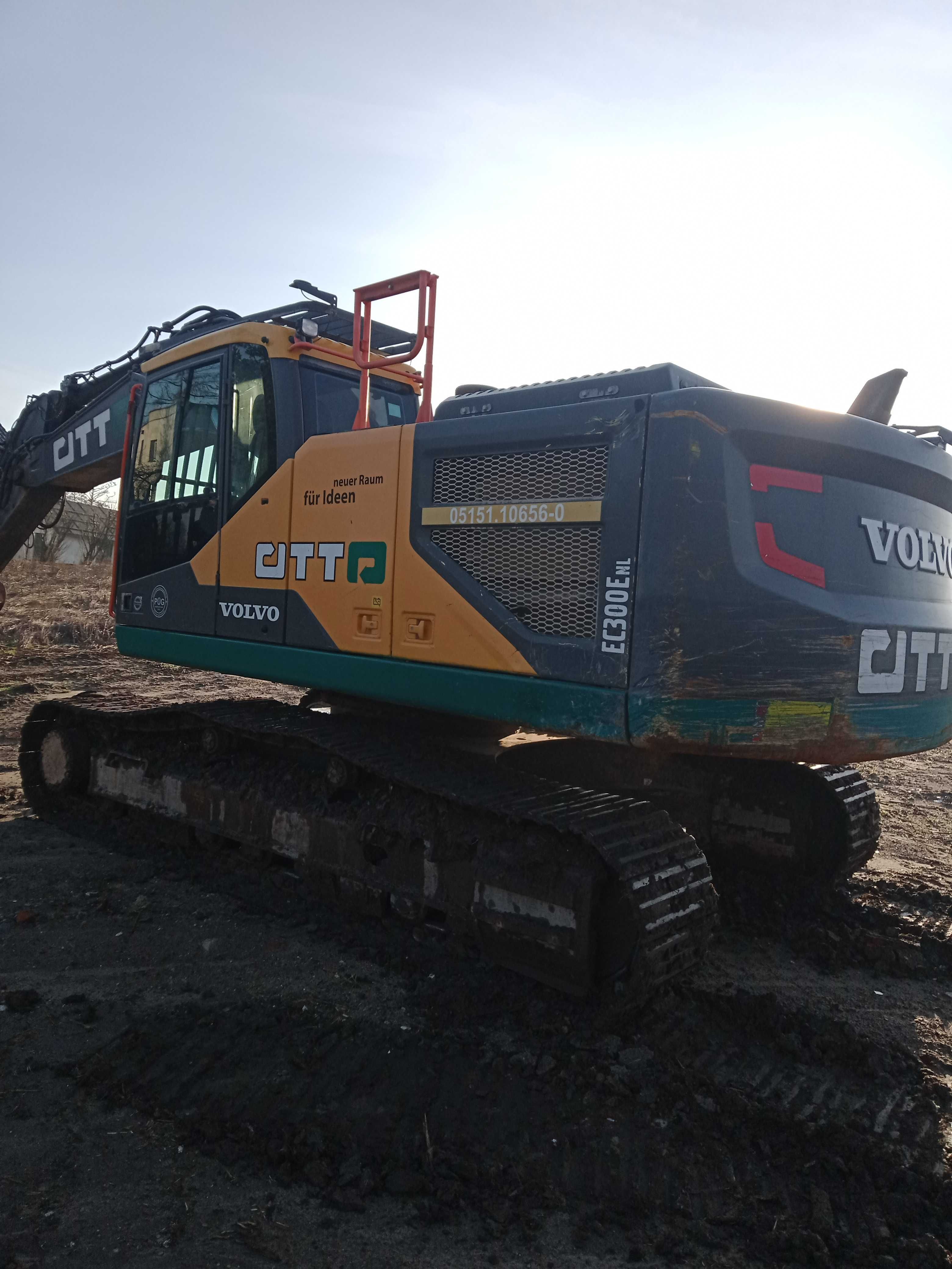 koparka VOLVO EC300ENL 2016r 33500kg