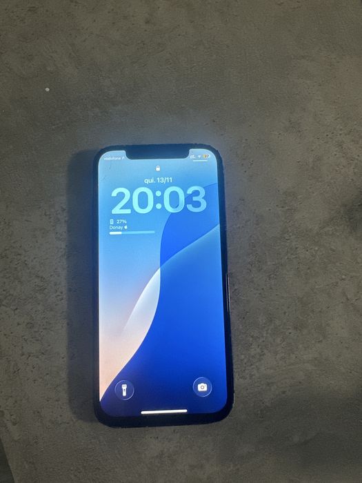 iPhone 12 128GB Meia-Noite – Funcional, com marcas de uso