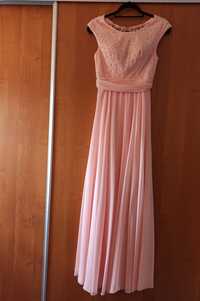 Długa różowa sukienka