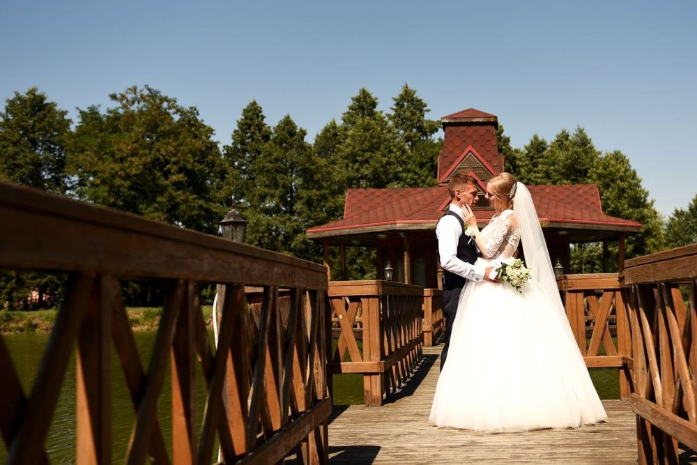 Весільне плаття біле