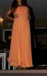 Vestido laranja claro da marca Seanna.