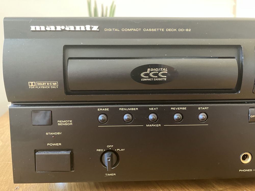 Magnetofon cyfrowy DCC Marantz DD-82 z oryginalnym pilotem