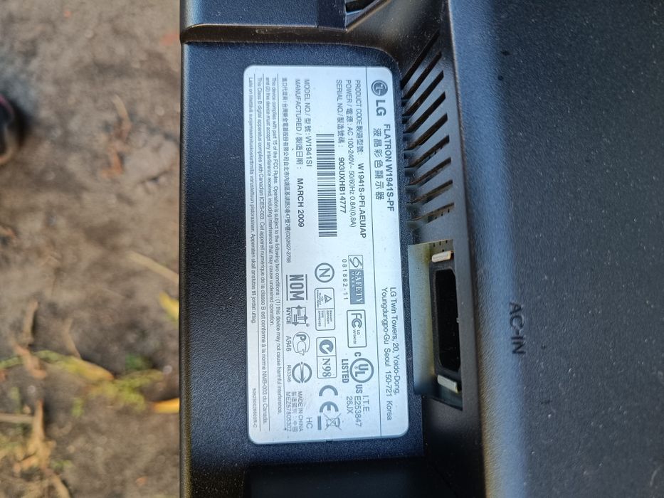 Monitor LG 19 cali