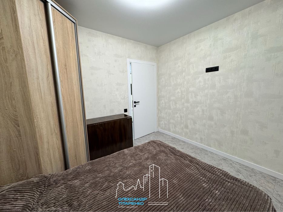 Сучасний котедж з ремонтом на МІКРОРАЙОНІ