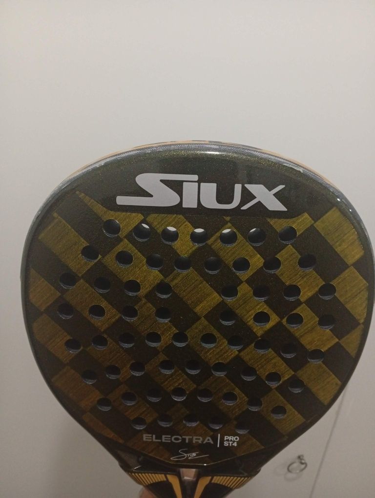 Raquete Siux ST4 2025