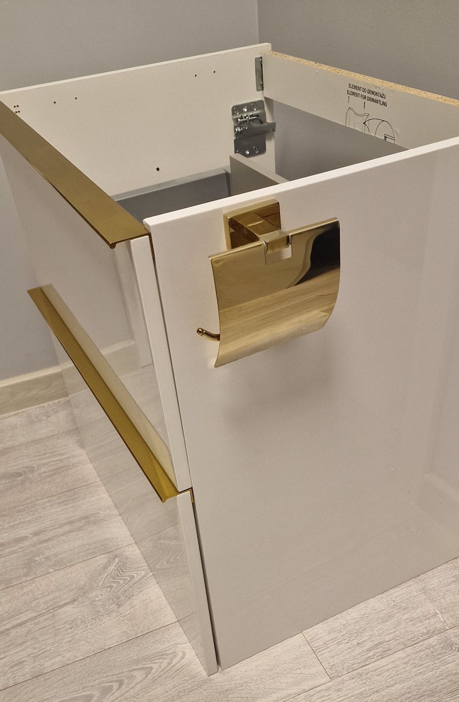 Szafka umywalkowa w połysku  60  gold