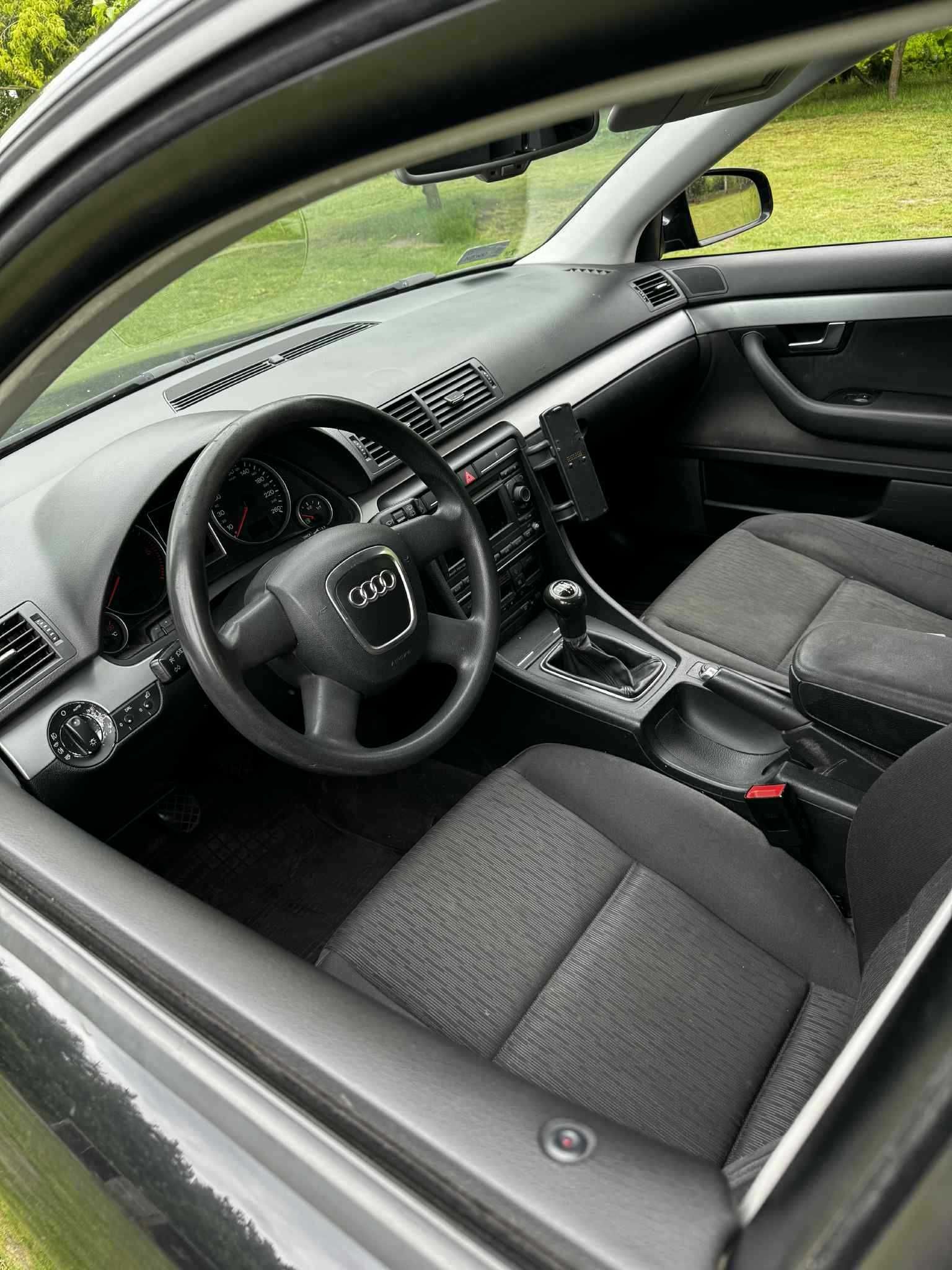 Audi a4b7 combi 2.0 tdi