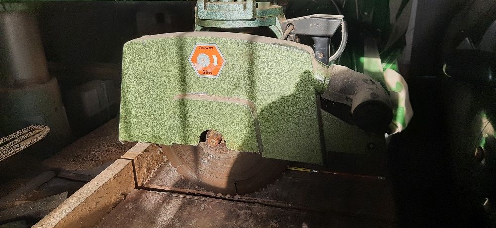 Máquina Radial DeWalt