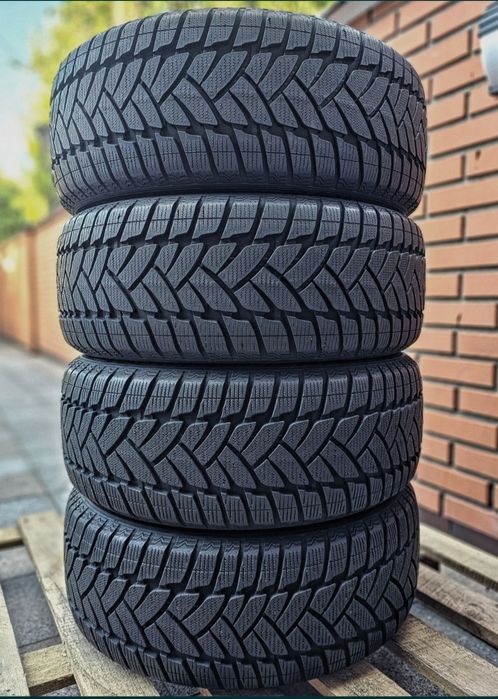 Зима Резина,шини 225/50/17 dunlop