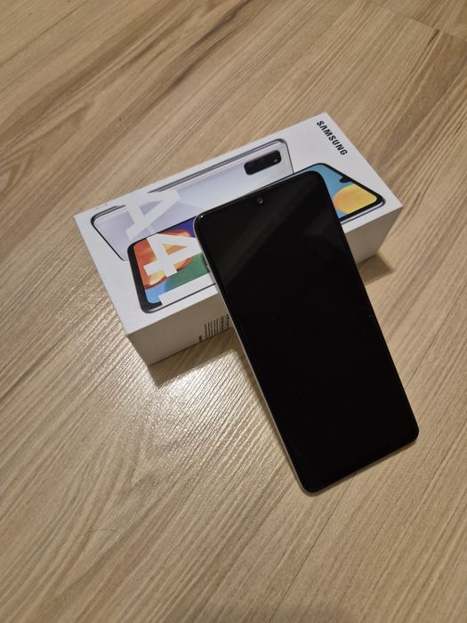 Samsung A41 biały z zewnętrzną kartą pamięci