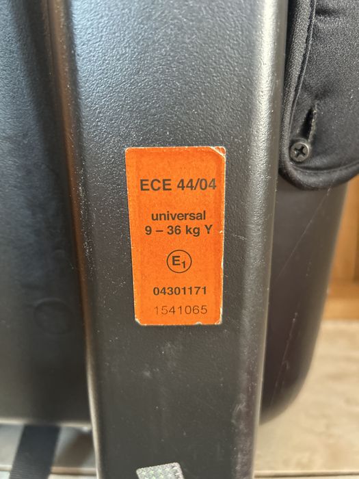 Автокрісло 9-36 кг recaro