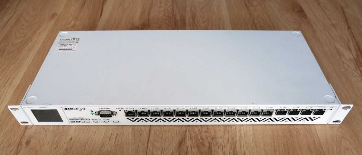 Router MikroTik CCR1036-12G-4S