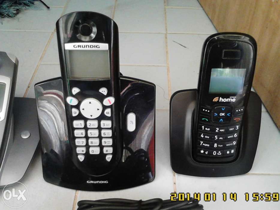 Telefones s/fios e com fios e  bases de telefones incompletos