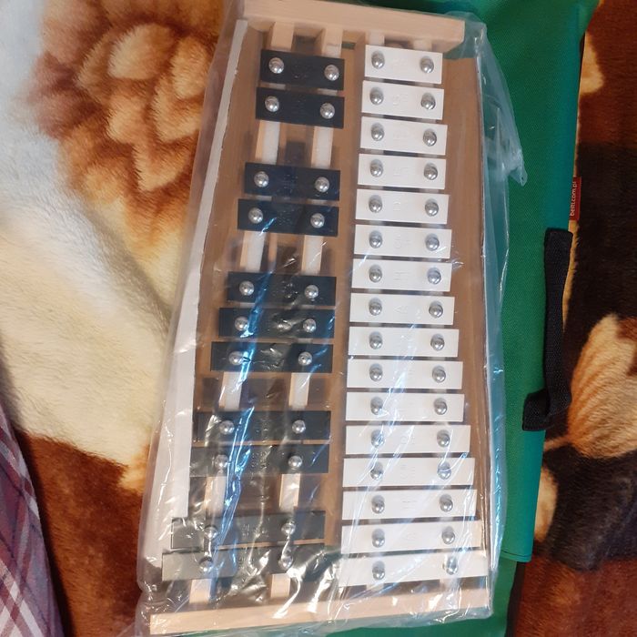 CYMBAŁKI - dzwonki 27 tonowe + pokrowiec