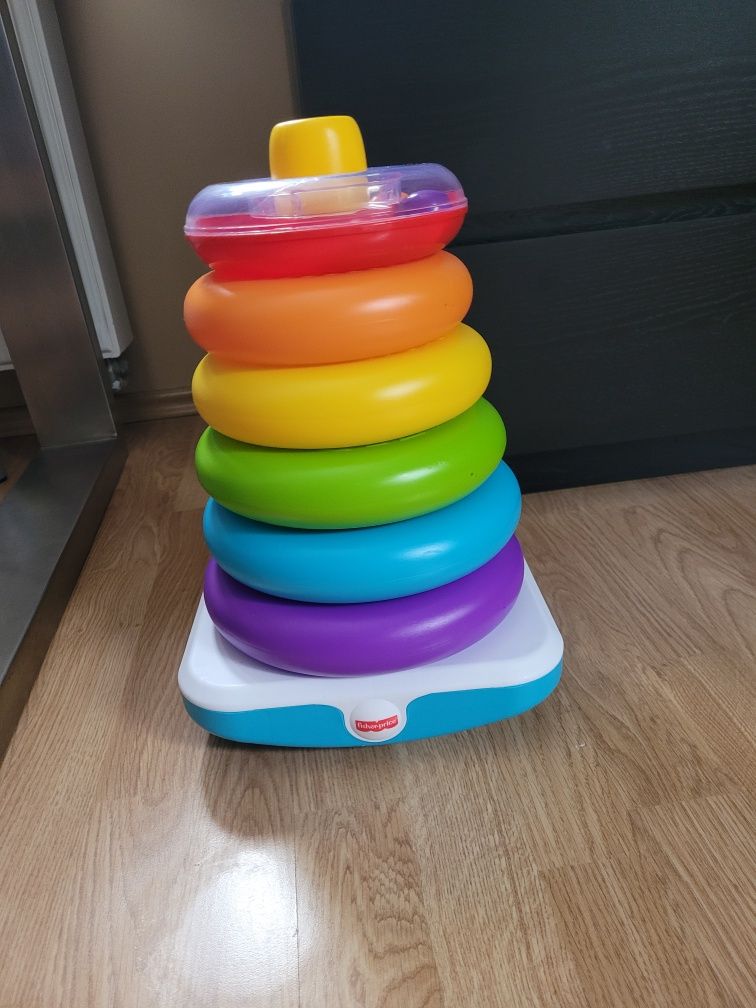 Giga piramidka z kółek Fisher Price