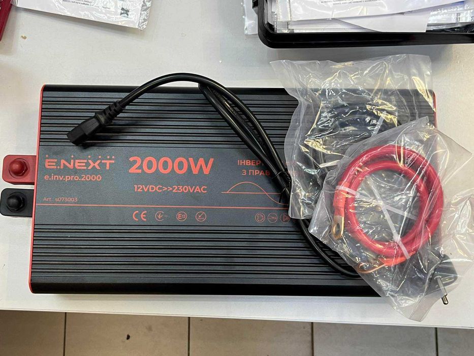 Інвертор 12/220В 2000Вт, чистий синус